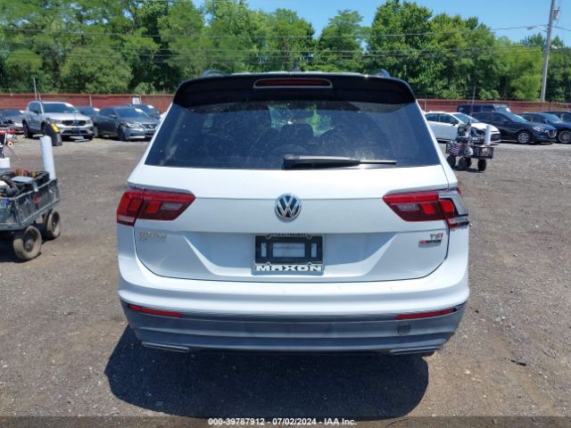 3VV2B7AX9JM149238 Volkswagen Tiguan 2.0t Se/2.0t Sel