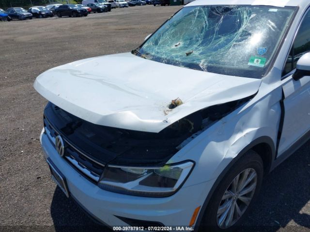 3VV2B7AX9JM149238 Volkswagen Tiguan 2.0t Se/2.0t Sel