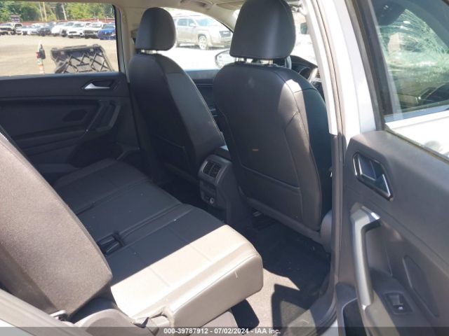 3VV2B7AX9JM149238 Volkswagen Tiguan 2.0t Se/2.0t Sel