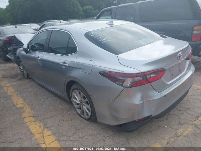 Toyota CAMRY LE 2022 4T1C11AK8NU718214 Image 3