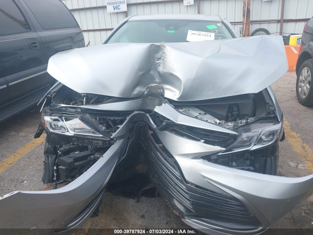 Toyota CAMRY LE 2022 4T1C11AK8NU718214 Image 6