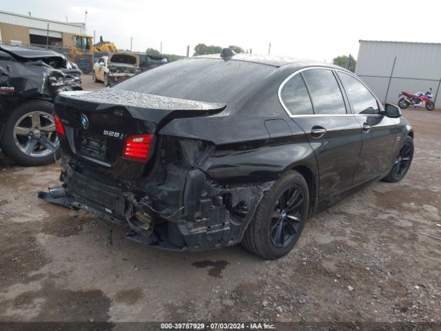 WBA5A7C52GG148183 BMW 528i Xdrive