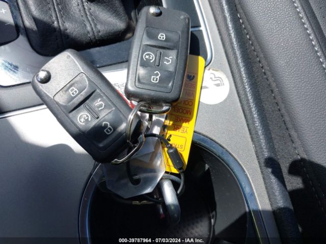 1VWSA7A38NC009183 Volkswagen Passat 2.0t Se