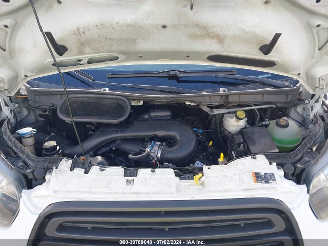 Ford Transit-150 2018 1FTYE1ZM4JKB03203 Image 10