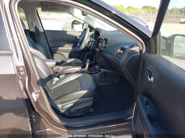 3C4NJCBB7KT624399 Jeep Compass Altitude Fwd