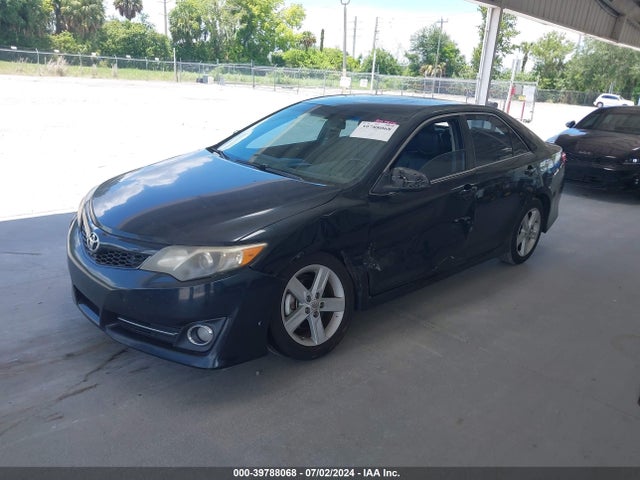 Toyota CAMRY SE 2014 4T1BF1FK0EU325488 Image 2