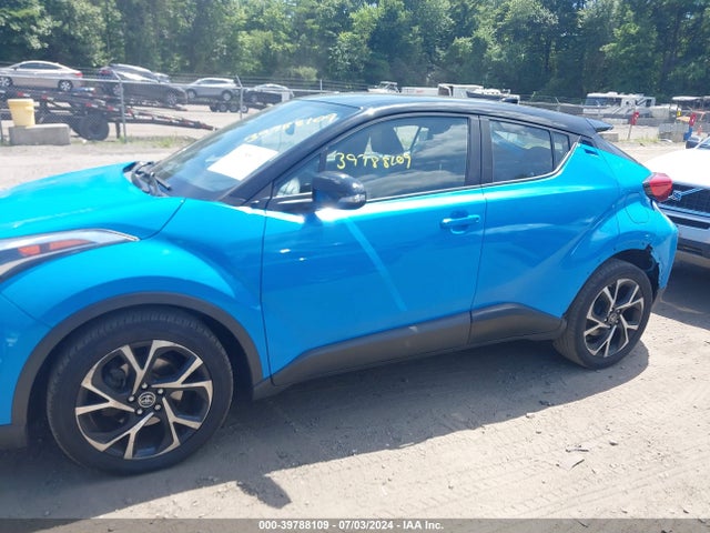 Toyota C-HR XLE 2019 NMTKHMBX0KR075895 Image 15