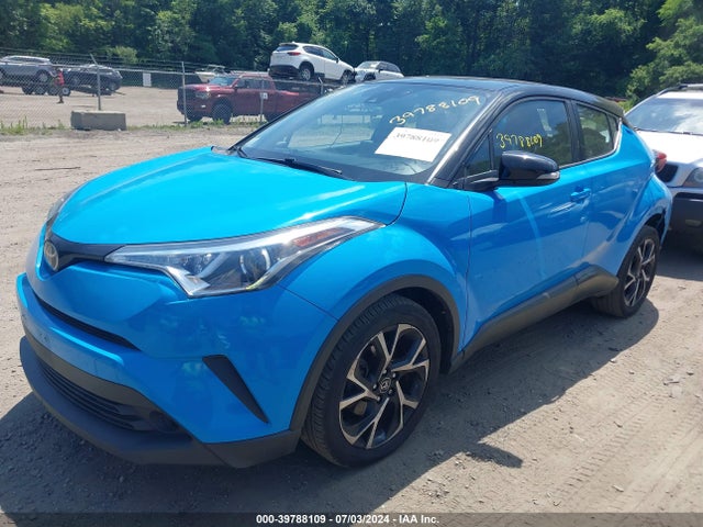 Toyota C-HR XLE 2019 NMTKHMBX0KR075895 Image 2