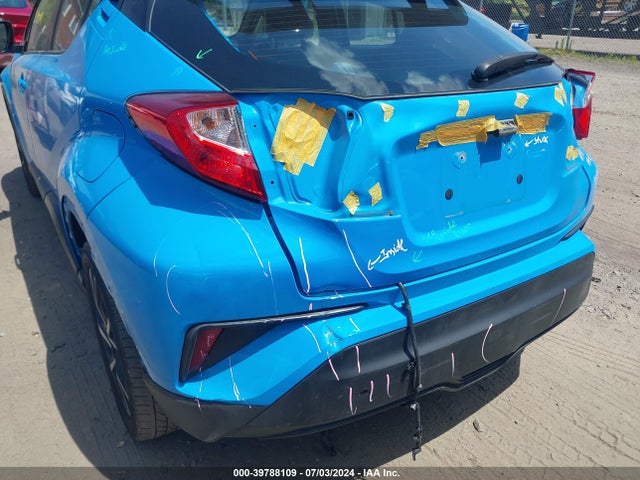 Toyota C-HR XLE 2019 NMTKHMBX0KR075895 Image 6
