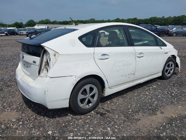 Toyota Prius Two 2014 JTDKN3DUXE1801691 Image 4