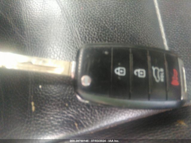 5XYPG4A35GG095833 KIA Sorento 2.4l L