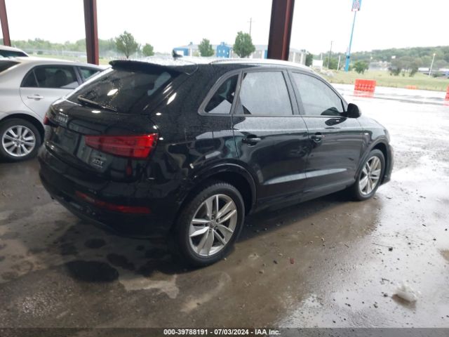 WA1ECCFS7JR027680 Audi Q3 2.0t Premium/2.0t Sport Premium