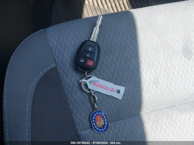 Toyota COROLLA LE 2017 2T1BURHE1HC958843 Image 11