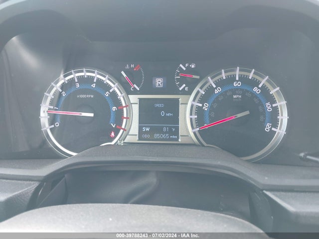 Toyota 4RUNNER SR5 2018 JTEBU5JR5J5504020 Image 7