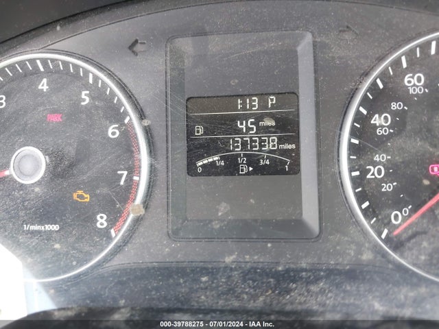 3VWL17AJ9EM217767 Volkswagen Jetta 1.8t Sel