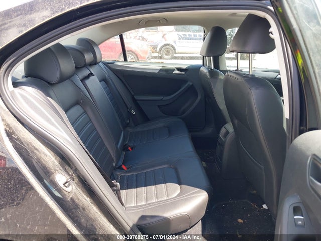 3VWL17AJ9EM217767 Volkswagen Jetta 1.8t Sel