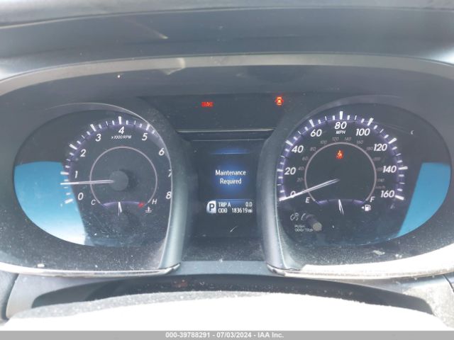 4T1BK1EB8JU280520 Toyota AVALON XLE