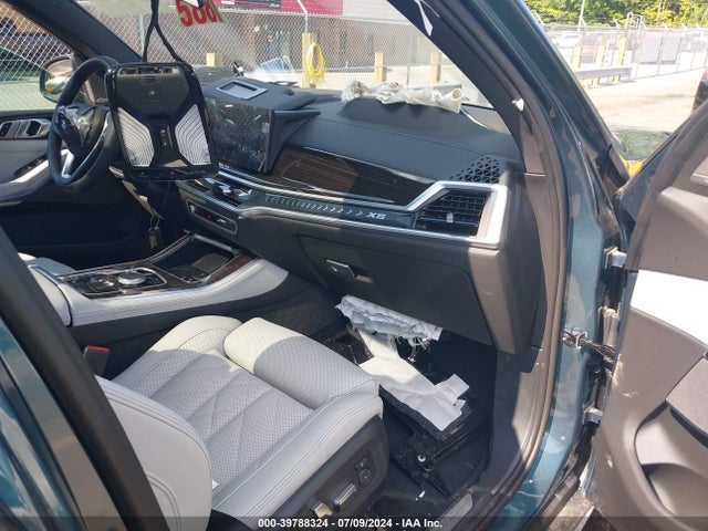 5UX23EU09R9V36217 BMW X5 Xdrive40i