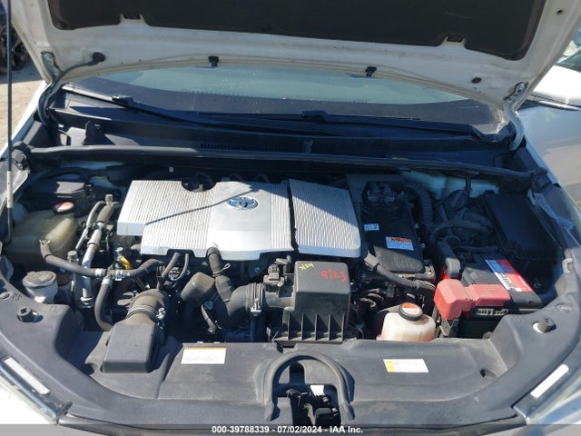 Toyota Prius Two 2016 JTDKBRFU5G3001865 Image 10
