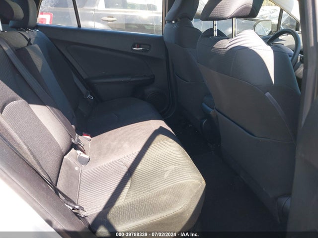 Toyota Prius Two 2016 JTDKBRFU5G3001865 Image 8