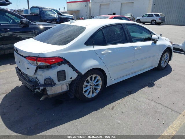 Toyota COROLLA LE 2022 5YFVPMAE1NP301876 Image 4