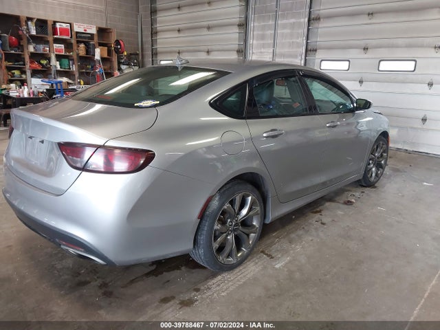 1C3CCCDGXFN620383 Chrysler 200 S