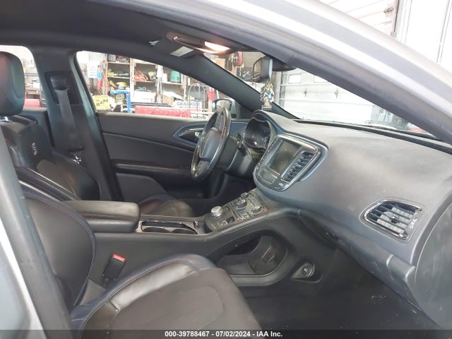 1C3CCCDGXFN620383 Chrysler 200 S