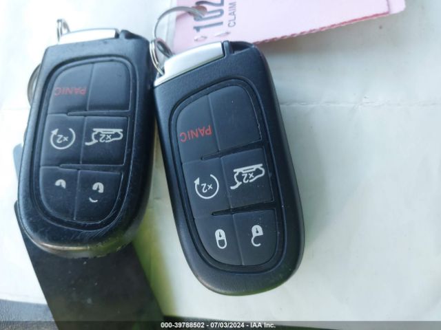 1C4PJMDX5KD384928 Jeep Cherokee Limited 4x4