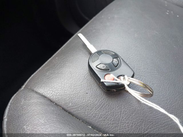1FMCU9GX8FUA53115 Ford ESCAPE SE