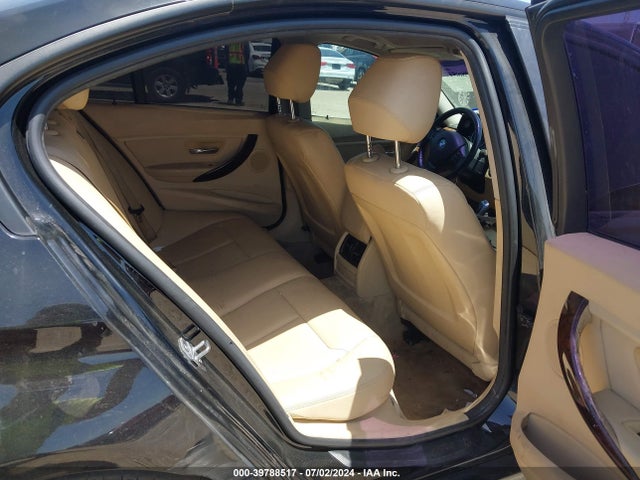 WBA3B1G52ENN90482 BMW 320i