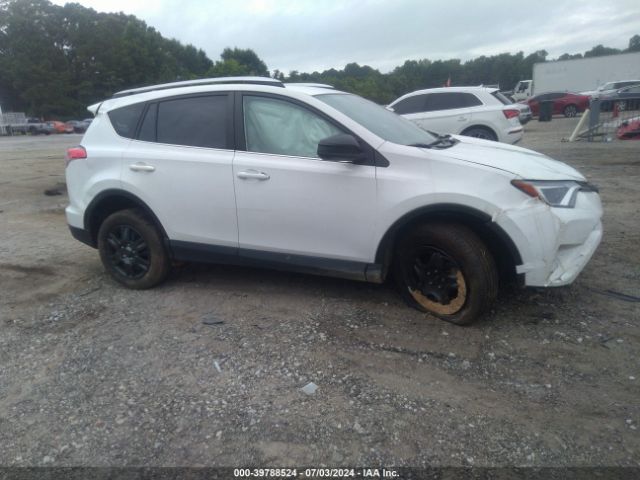 JTMZFREV2GD089992 Toyota RAV4 LE