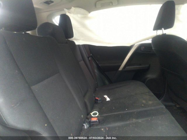 JTMZFREV2GD089992 Toyota RAV4 LE