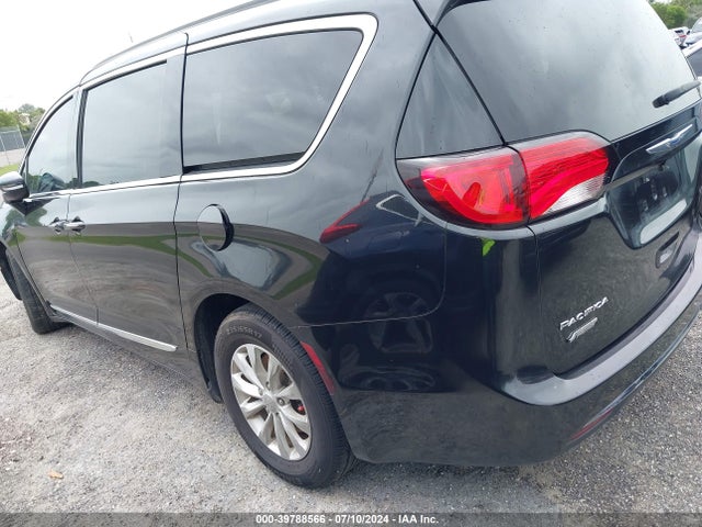 2C4RC1BG3KR698272 Chrysler Pacifica Touring L