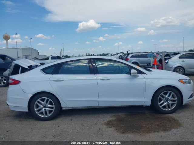3FA6P0H71FR145120 Ford FUSION SE