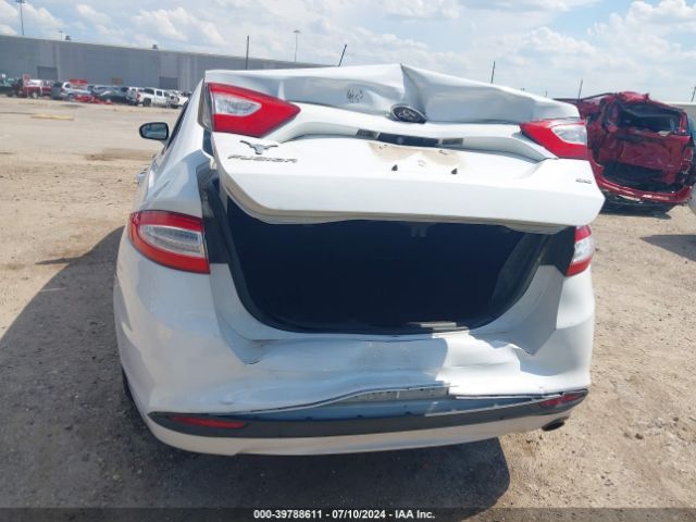 3FA6P0H71FR145120 Ford FUSION SE