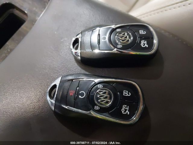 1G4ZP5SS1HU177185 Buick Lacrosse Essence
