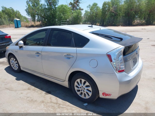 Toyota PRIUS PLUG-IN 2014 JTDKN3DP6E3056937 Image 3