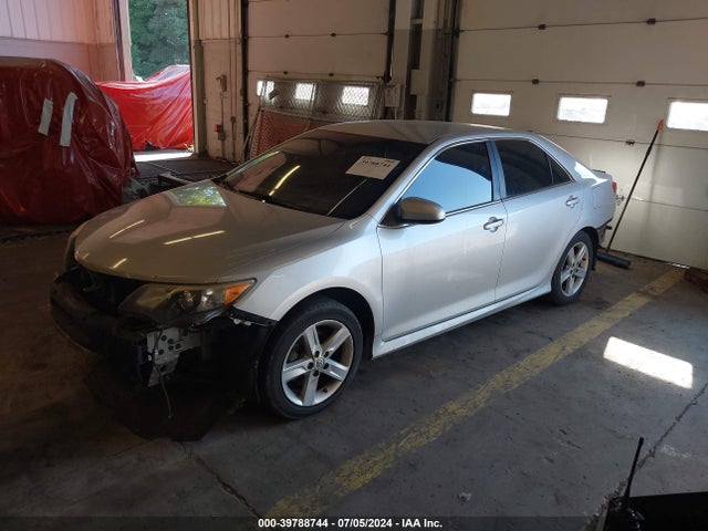 Toyota CAMRY SE 2014 4T1BF1FK6EU330694 Image 2
