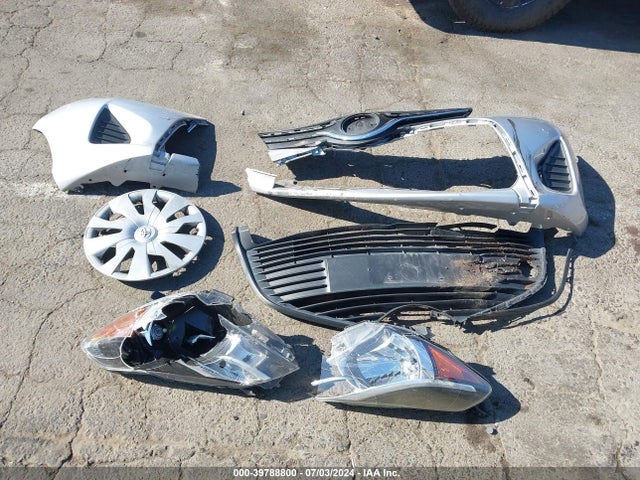 Toyota YARIS L 2017 VNKKTUD35HA080498 Image 12