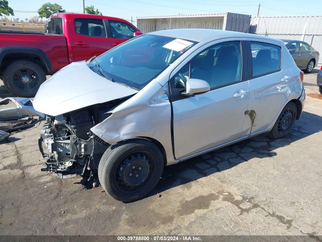 Toyota YARIS L 2017 VNKKTUD35HA080498 Image 2