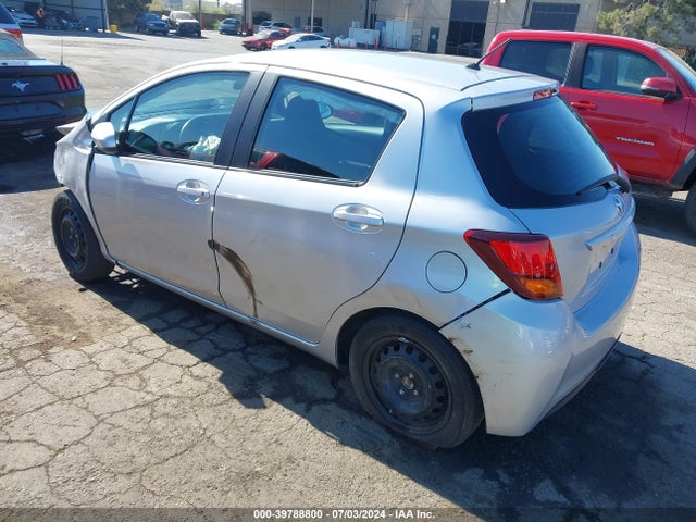 Toyota YARIS L 2017 VNKKTUD35HA080498 Image 3