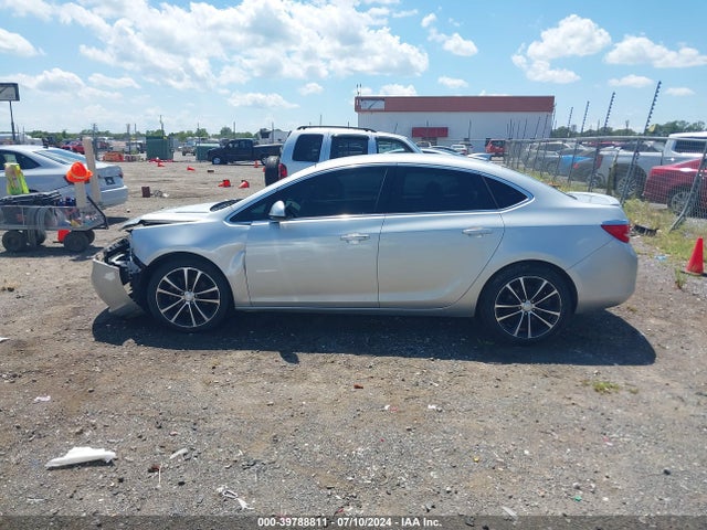1G4PR5SK0H4122762 Buick Verano Sport Touring
