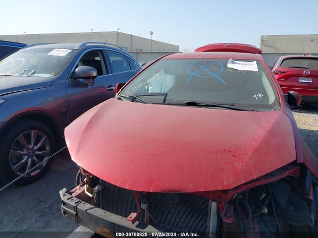 Toyota COROLLA LE 2018 5YFBURHE0JP816912 Image 13