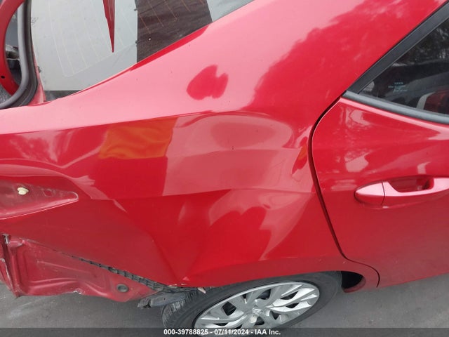 Toyota COROLLA LE 2018 5YFBURHE0JP816912 Image 19