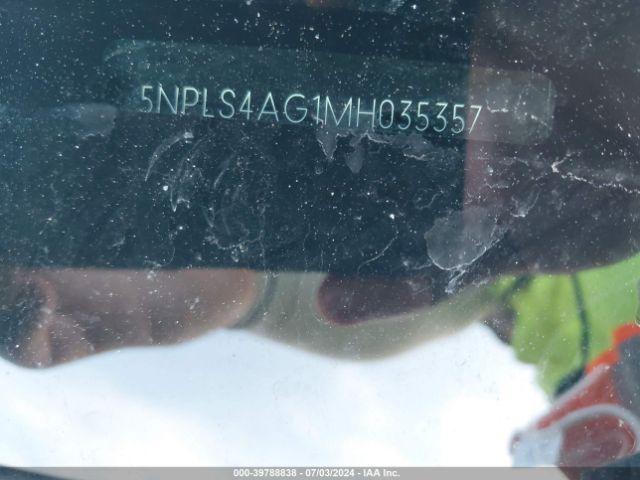 5NPLS4AG1MH035357 Hyundai ELANTRA SEL
