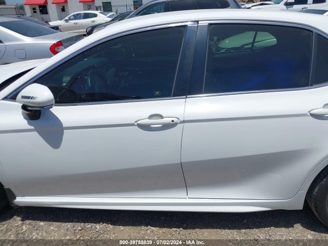 Toyota CAMRY SE 2018 JTNB11HK7J3006231 Image 14