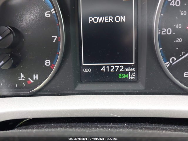 Toyota Rav4 Xle 2018 2T3WFREV8JW521336 Image 15