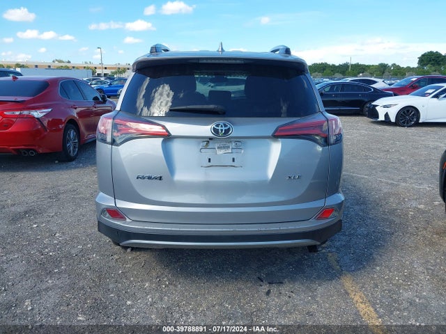 Toyota Rav4 Xle 2018 2T3WFREV8JW521336 Image 16