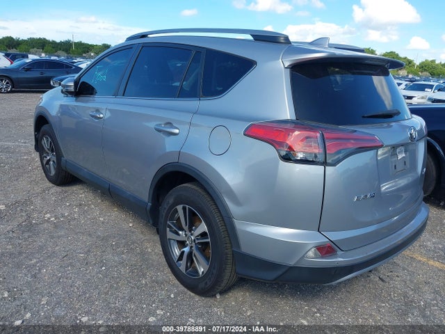 Toyota Rav4 Xle 2018 2T3WFREV8JW521336 Image 3