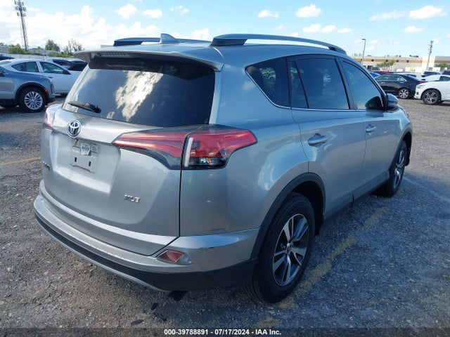 Toyota Rav4 Xle 2018 2T3WFREV8JW521336 Image 4